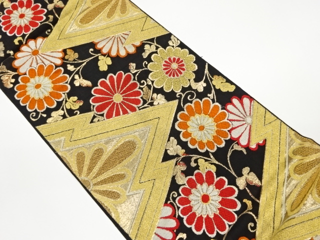 松皮菱に菊唐草模様織出し袋帯